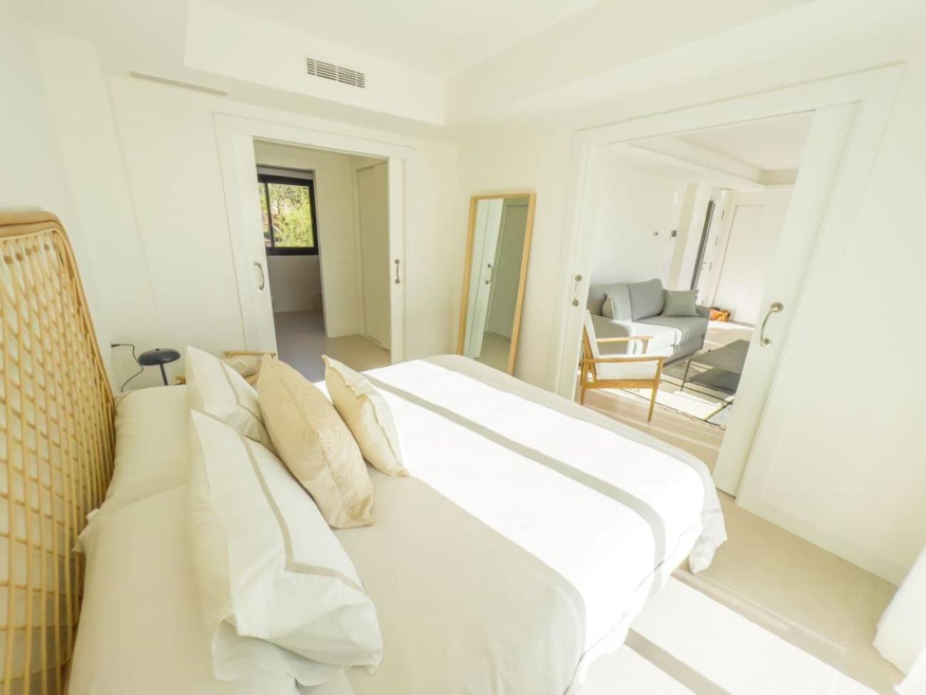Penthouse On The Golden Mile Marbella Exteriör bild