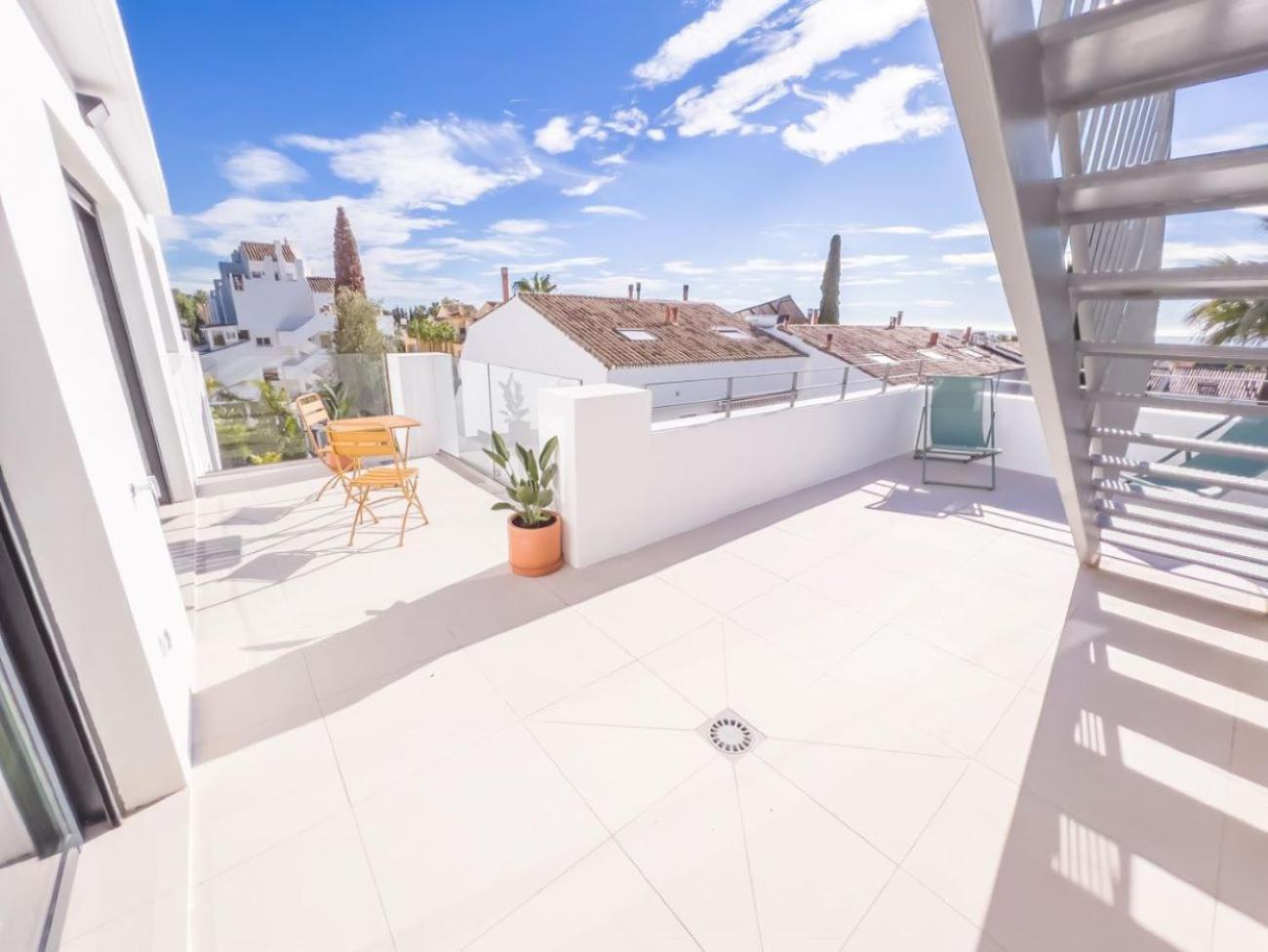 Penthouse On The Golden Mile Marbella Exteriör bild