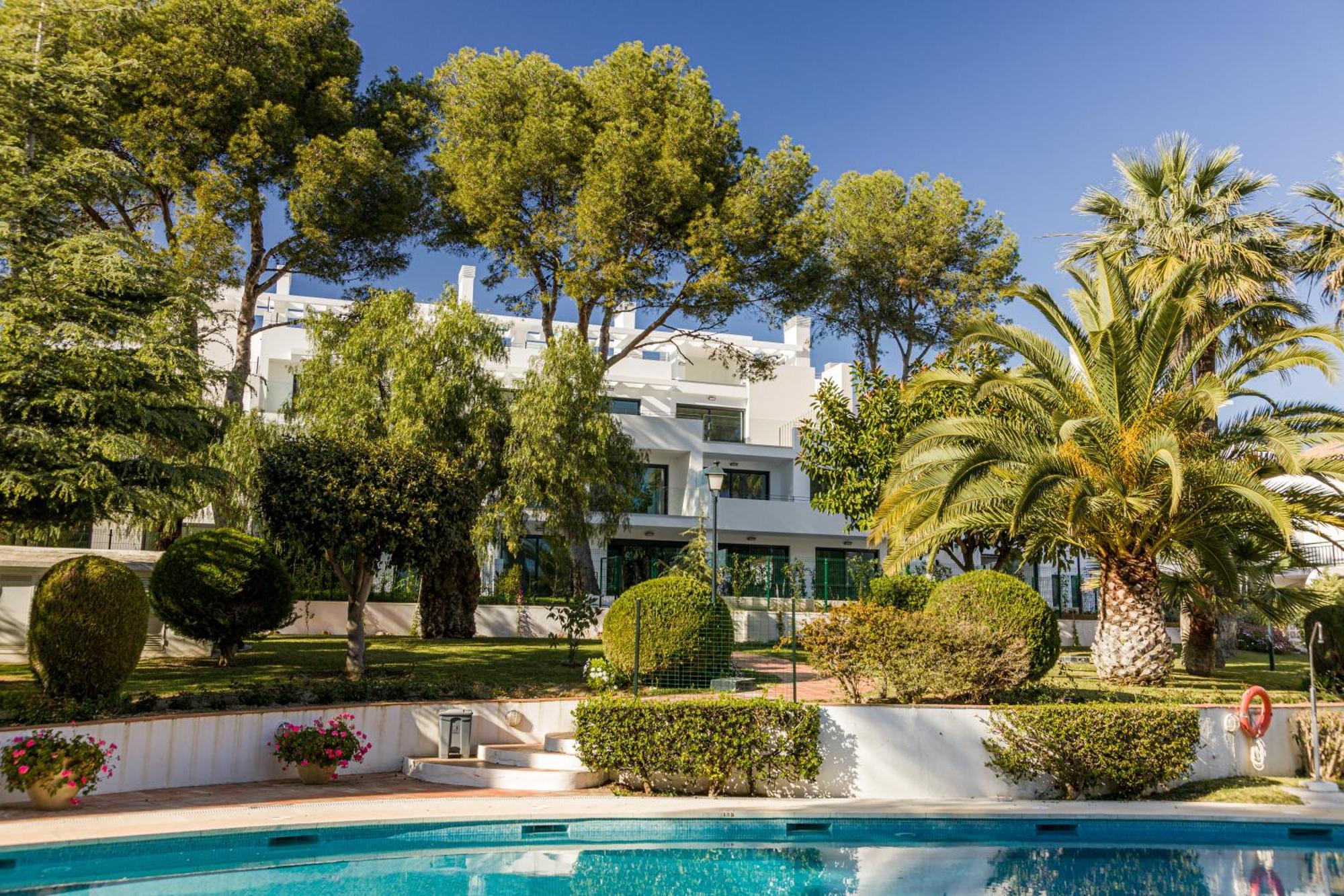 Penthouse On The Golden Mile Marbella Exteriör bild