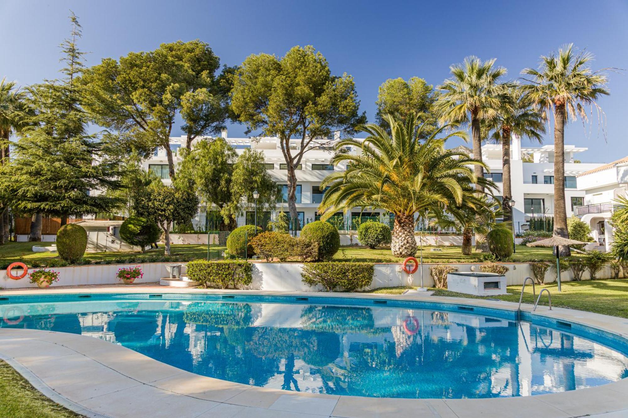 Penthouse On The Golden Mile Marbella Exteriör bild